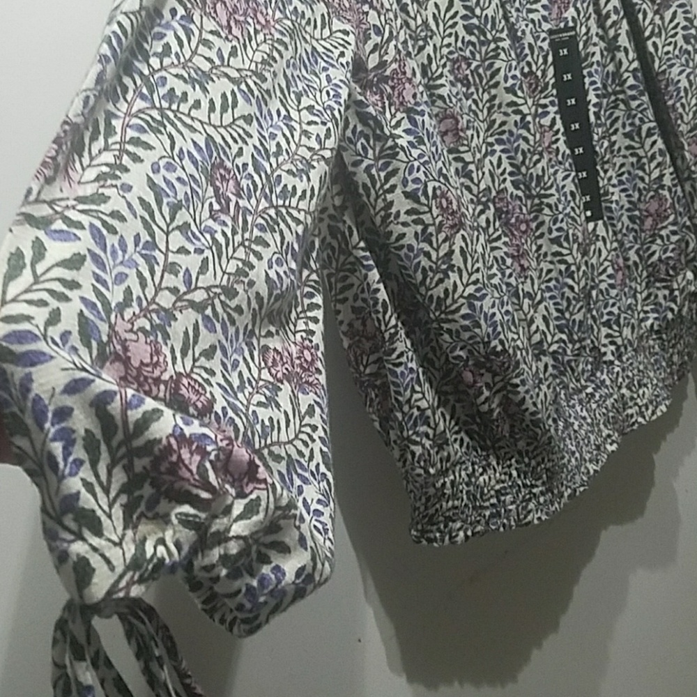 Lucky Brand Plus Banded Bottom Peasant Top - Picture 5 of 8